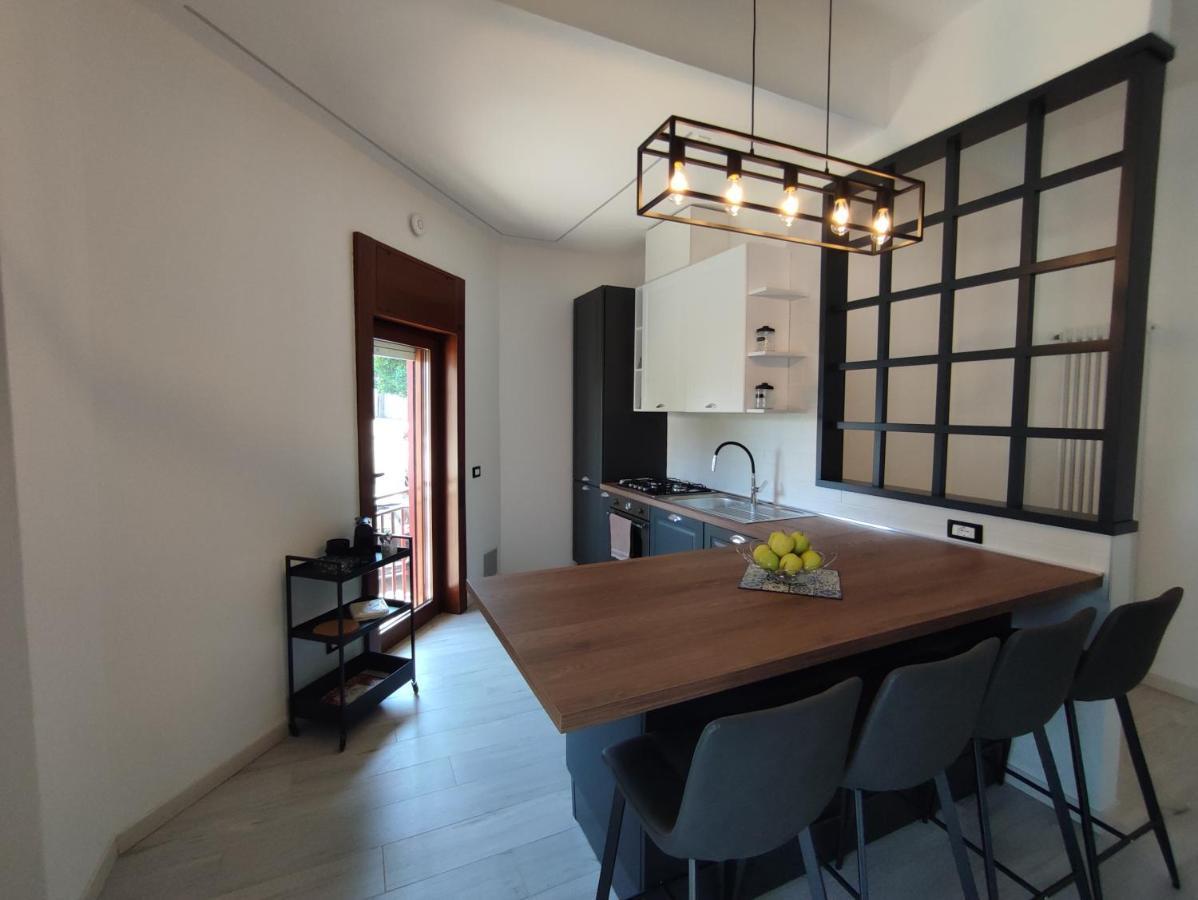 Vista Lago Lecco - Neiade Guest House 페스카테 외부 사진