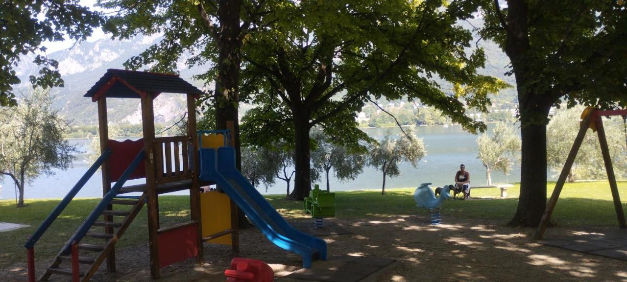 Vista Lago Lecco - Neiade Guest House 페스카테 외부 사진