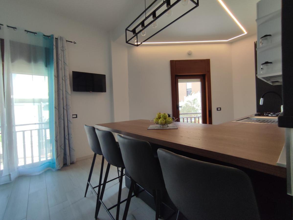Vista Lago Lecco - Neiade Guest House 페스카테 외부 사진